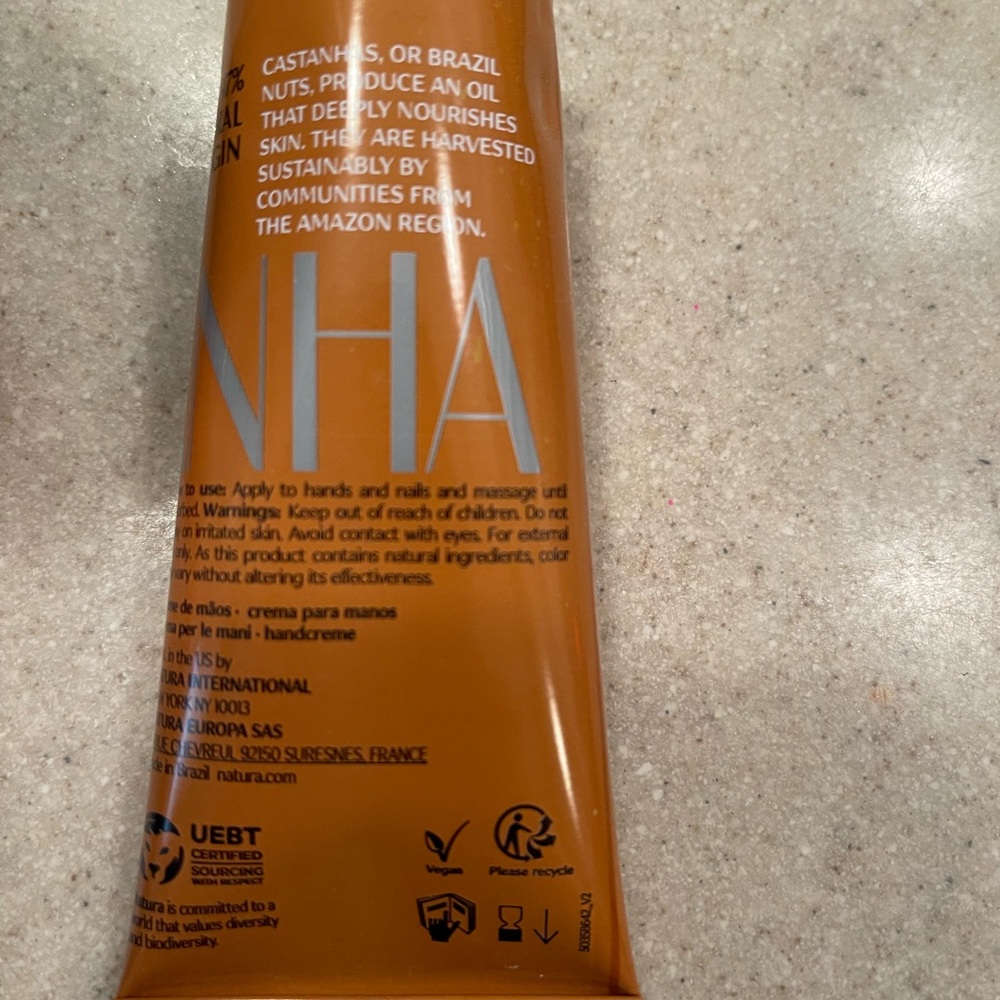 Ekos Casthana hand cream